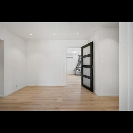 Casa de Férias Et Fint Og Stort Enebolig Sentralt I Voss! *