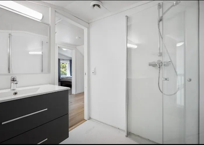 Et Fint Og Stort Enebolig Sentralt I Voss! Voss